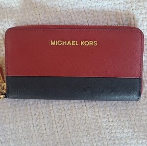 Michael Kors Jetset clutch